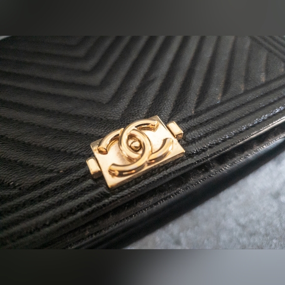 Chanel Caviar Chevron Boy Wallet On Chain- Gold Tone- Black- Full Inclusion - Picture 11 of 17